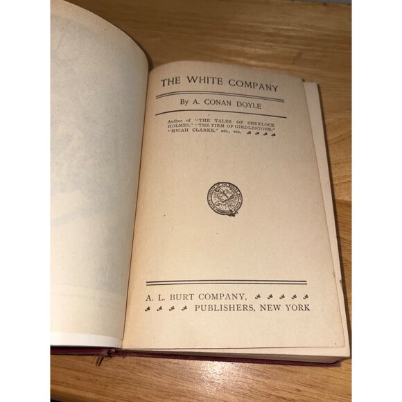 Vintage The White Company A. Conan Doyle Hardcover Book Red Cloth Antique 1920 - Picture 9 of 15
